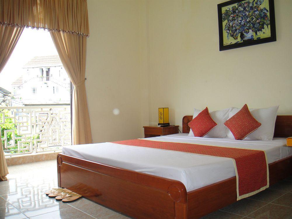 Sunflower Hostel Хойан Экстерьер фото