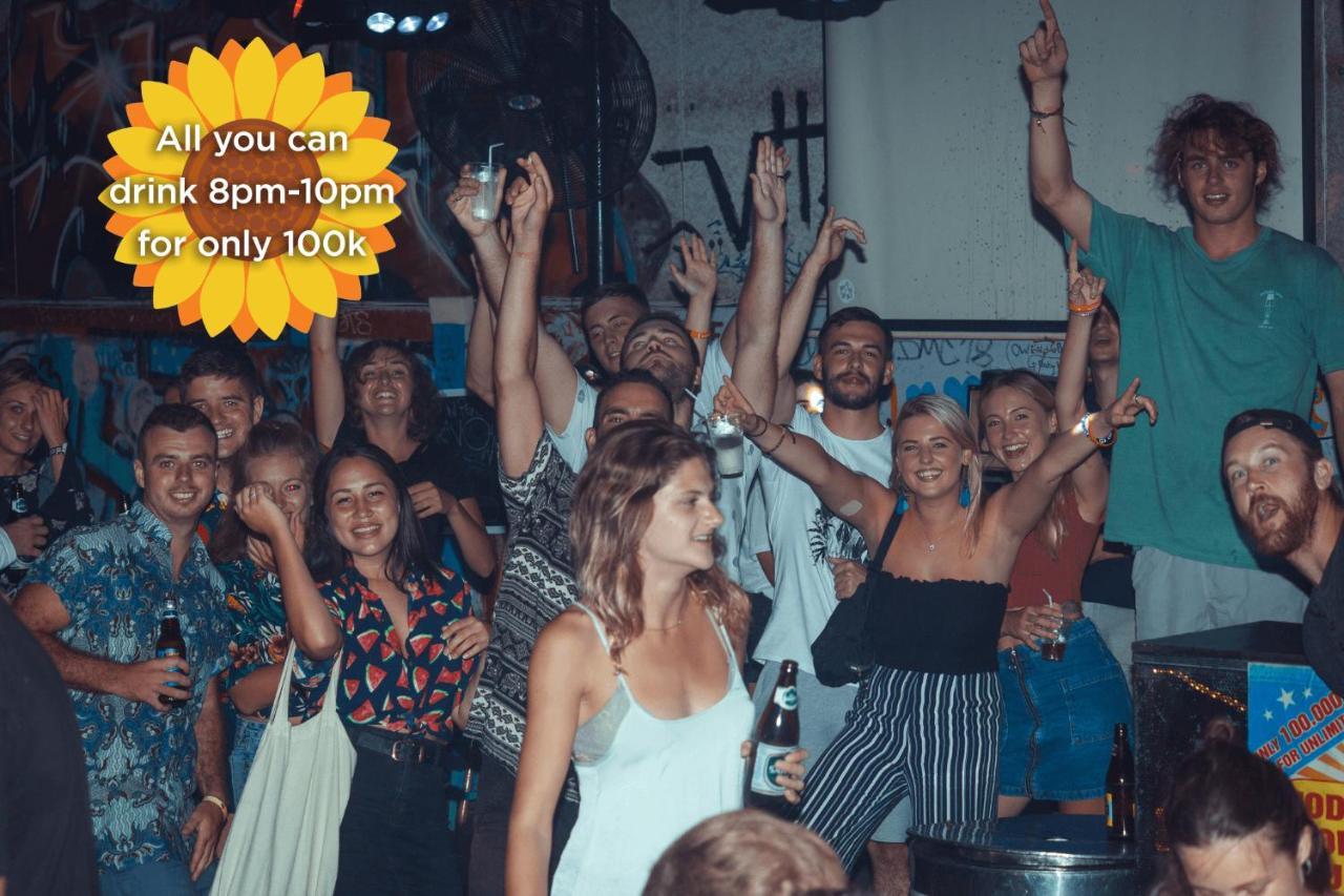 Sunflower Hostel Хойан Экстерьер фото
